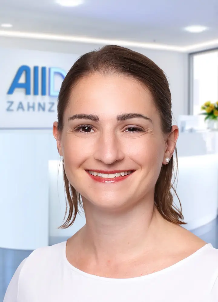 Portrait Zahn&auml;rztin Christin Fendt (AllDent Hamburg Bergedorf)
