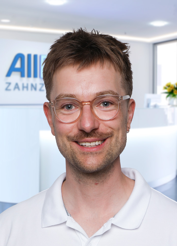 Portrait Zahnarzt Jerrit Prill (AllDent Hamburg Bergedorf)