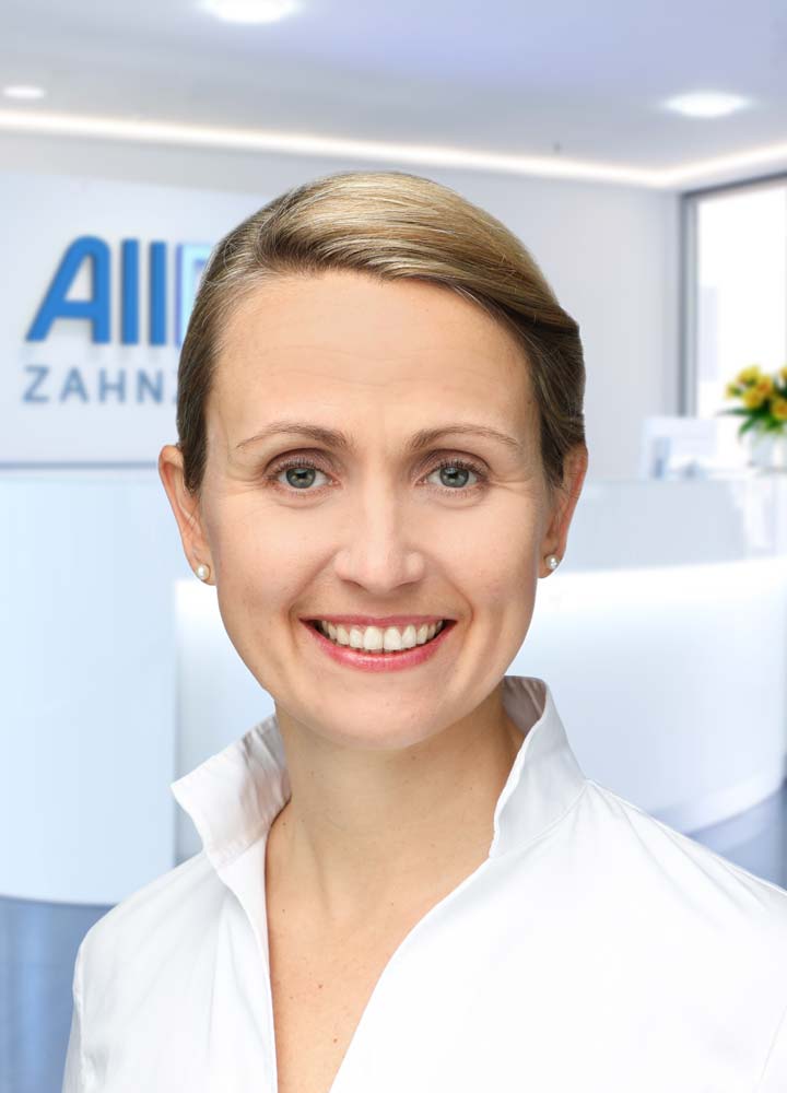 Julia Stine Diedrich - Zahnärztliche Oberärztin